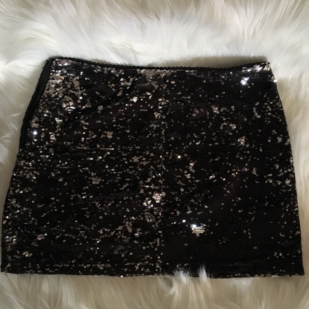 Forever 21 Skirt - Picture 2 of 3